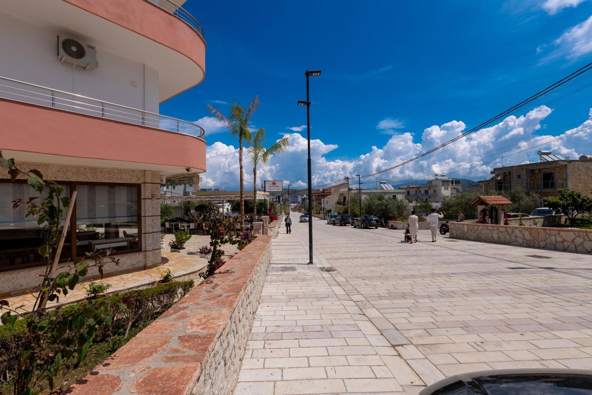 Doni Apartments Ksamil Exterior photo
